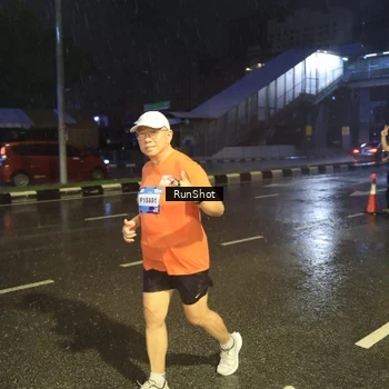 Runner Photo 7913267