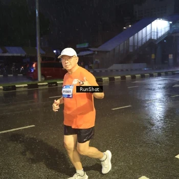 Runner Photo 7913268