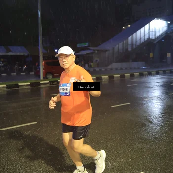 Runner Photo 7913271