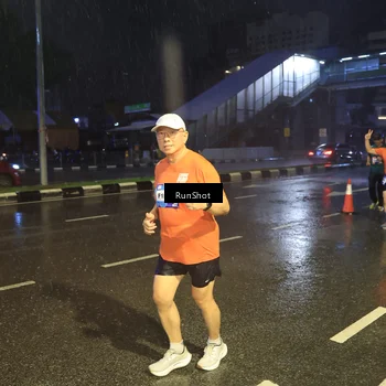 Runner Photo 7913294