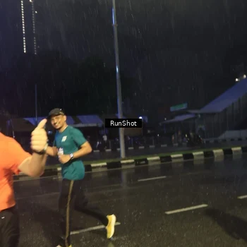 Runner Photo 7913304
