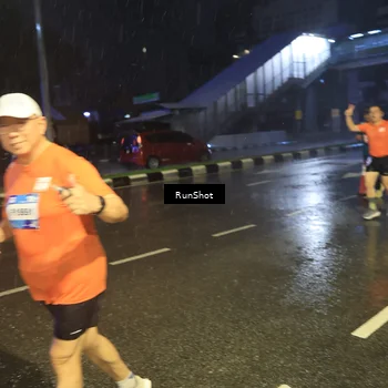 Runner Photo 7913305