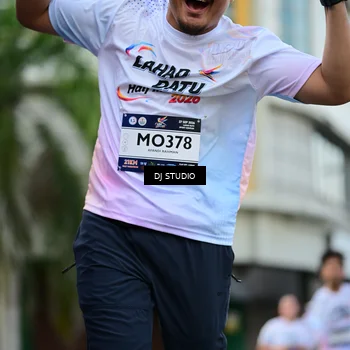 Runner Photo 7913311