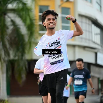 Runner Photo 7913324