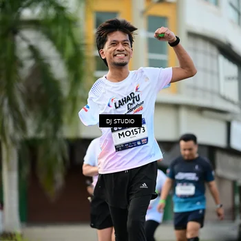Runner Photo 7913325