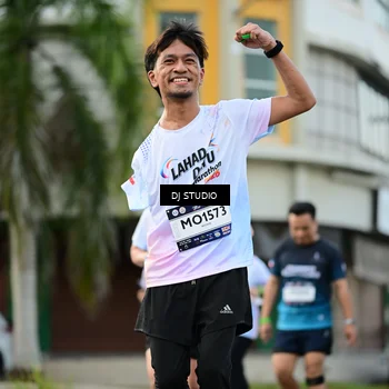 Runner Photo 7913332