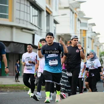 Runner Photo 7913334