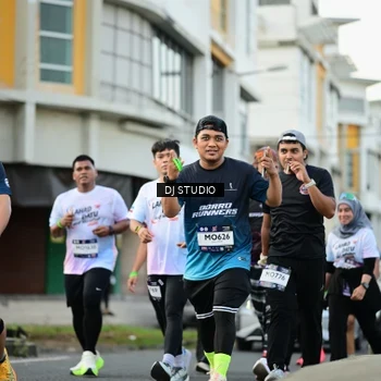 Runner Photo 7913343