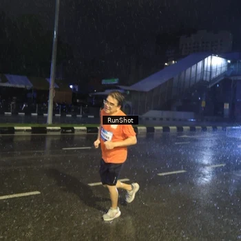 Runner Photo 7913351