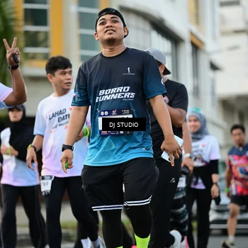 Runner Photo 7913355