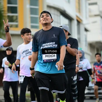 Runner Photo 7913357