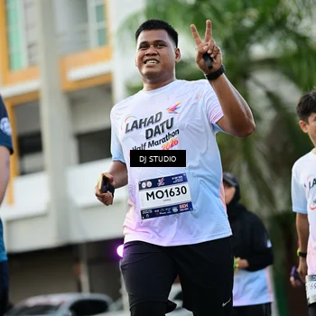 Runner Photo 7913359