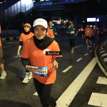 Runner Photo 7913362