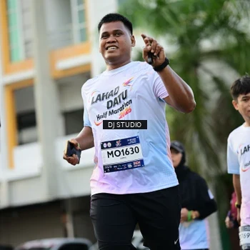 Runner Photo 7913363