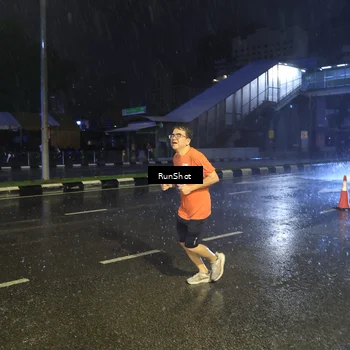 Runner Photo 7913371