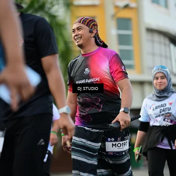 Runner Photo 7913382