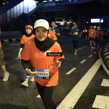 Runner Photo 7913390