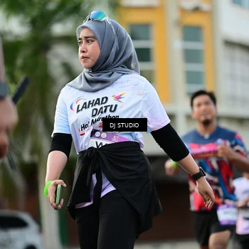 Runner Photo 7913412