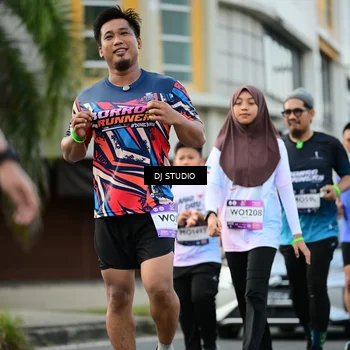 Runner Photo 7913421