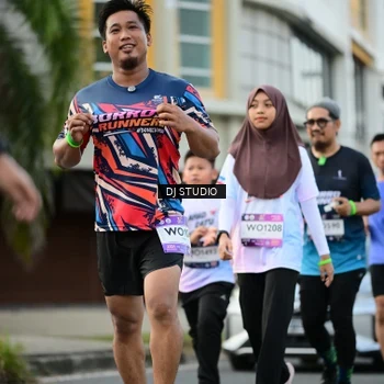 Runner Photo 7913426