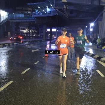 Runner Photo 7913428