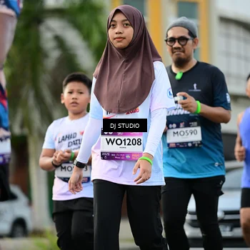 Runner Photo 7913443
