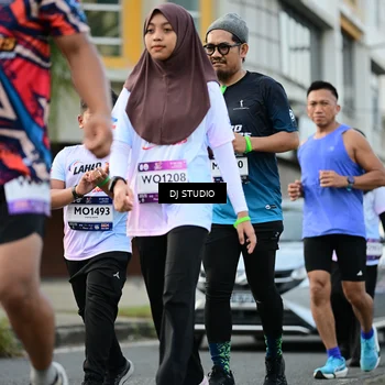 Runner Photo 7913446