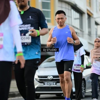 Runner Photo 7913452