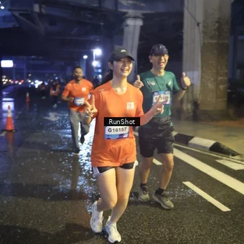 Runner Photo 7913454