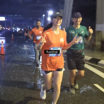 Runner Photo 7913461