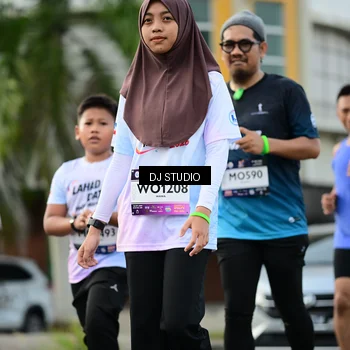 Runner Photo 7913467
