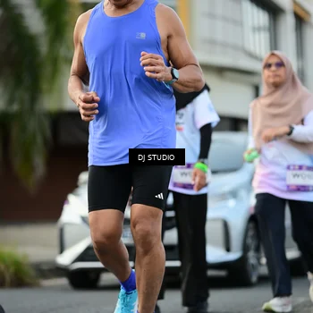 Runner Photo 7913477