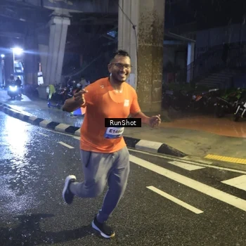 Runner Photo 7913486