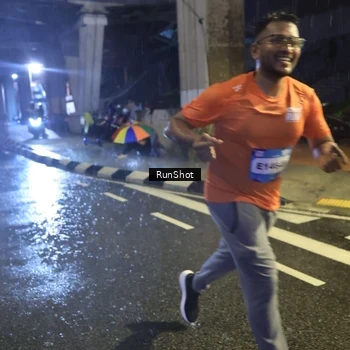 Runner Photo 7913501