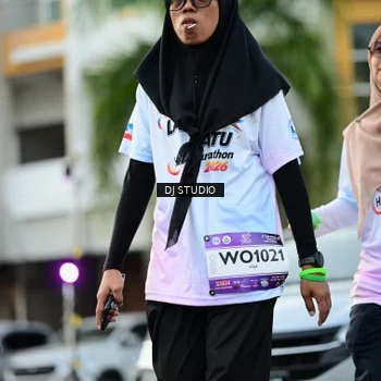 Runner Photo 7913502