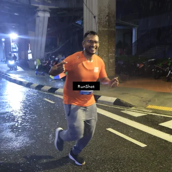 Runner Photo 7913511