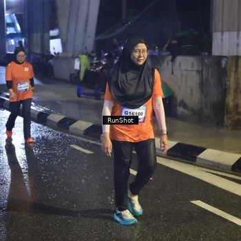Runner Photo 7913541