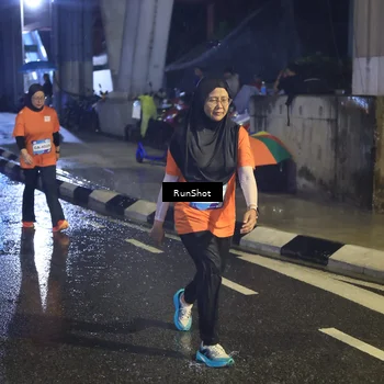 Runner Photo 7913542