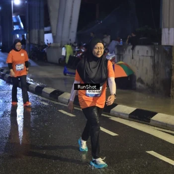 Runner Photo 7913543