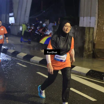 Runner Photo 7913562