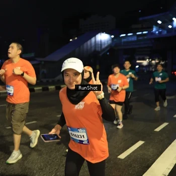 Runner Photo 7913571