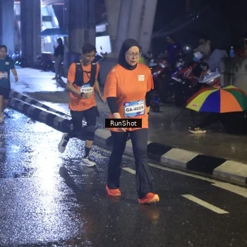 Runner Photo 7913572