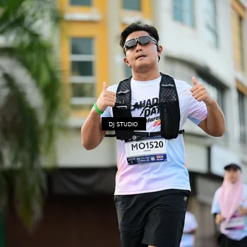Runner Photo 7913577