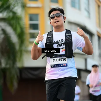 Runner Photo 7913595