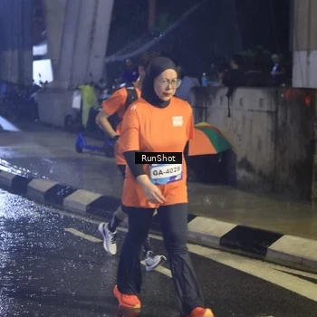 Runner Photo 7913600