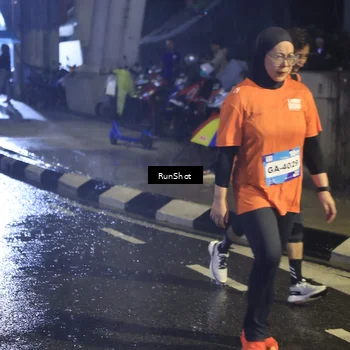 Runner Photo 7913611