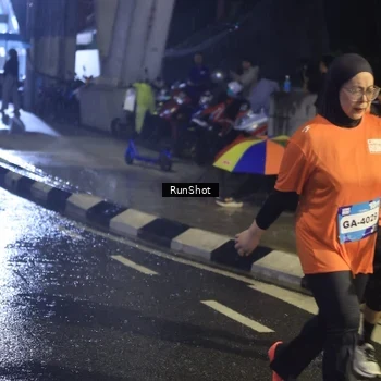 Runner Photo 7913624