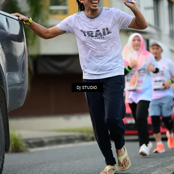 Runner Photo 7913633