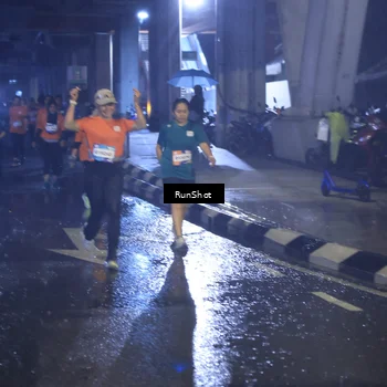 Runner Photo 7913634