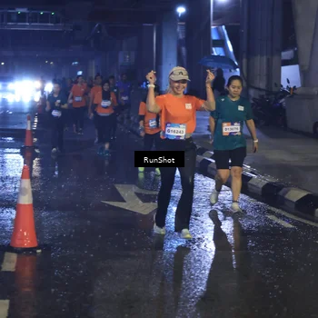 Runner Photo 7913635